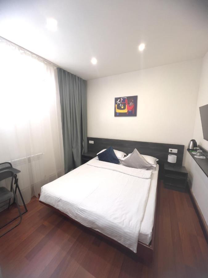 Nava Hotel Ereván Habitación foto