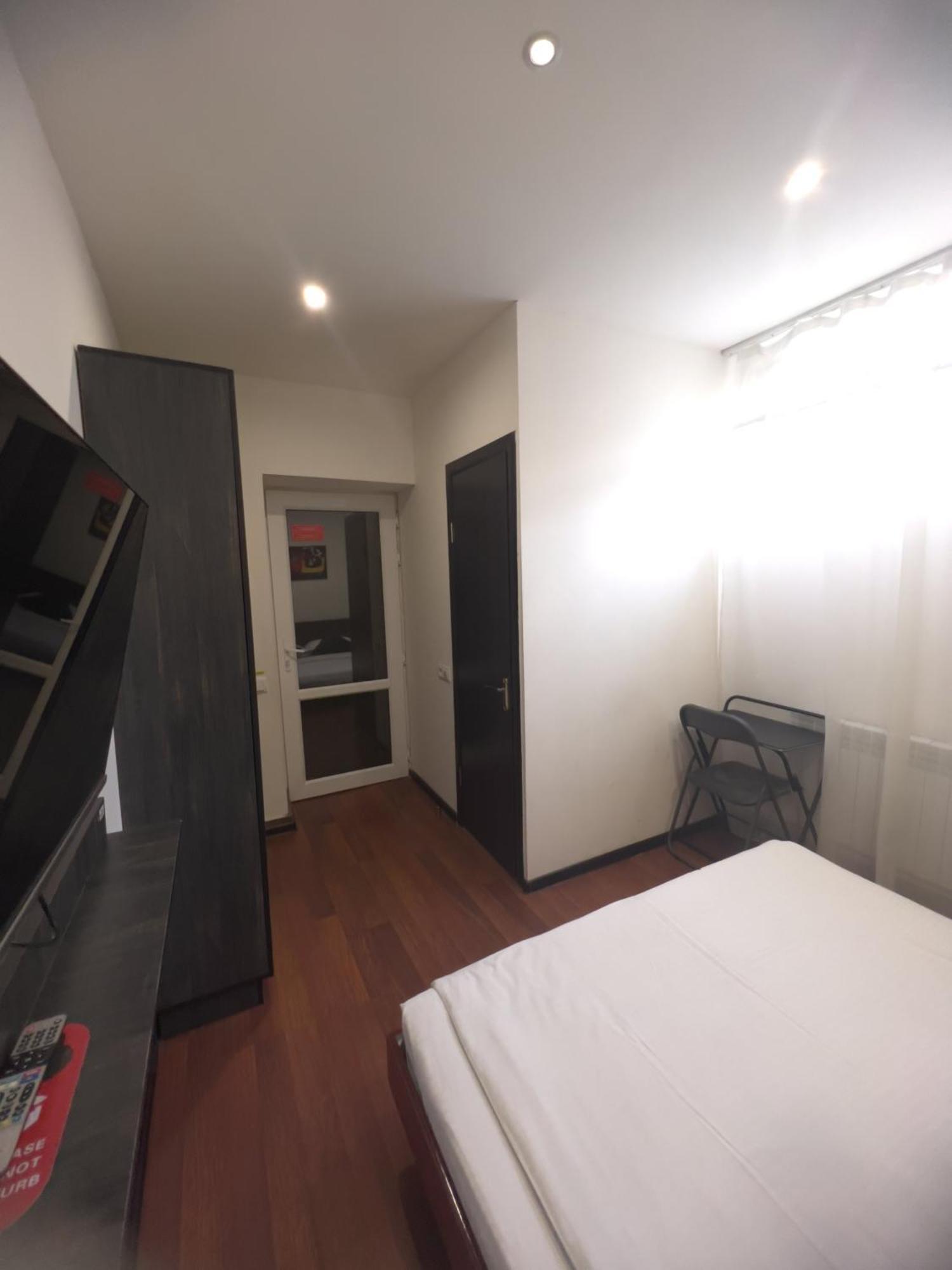 Nava Hotel Ereván Habitación foto